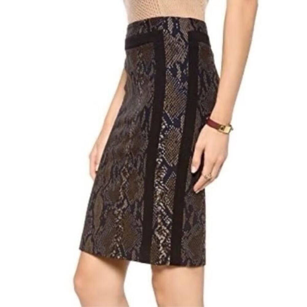 Diane Von Furstenberg reptile snake print knee length pencil skirt sz 10
 b67